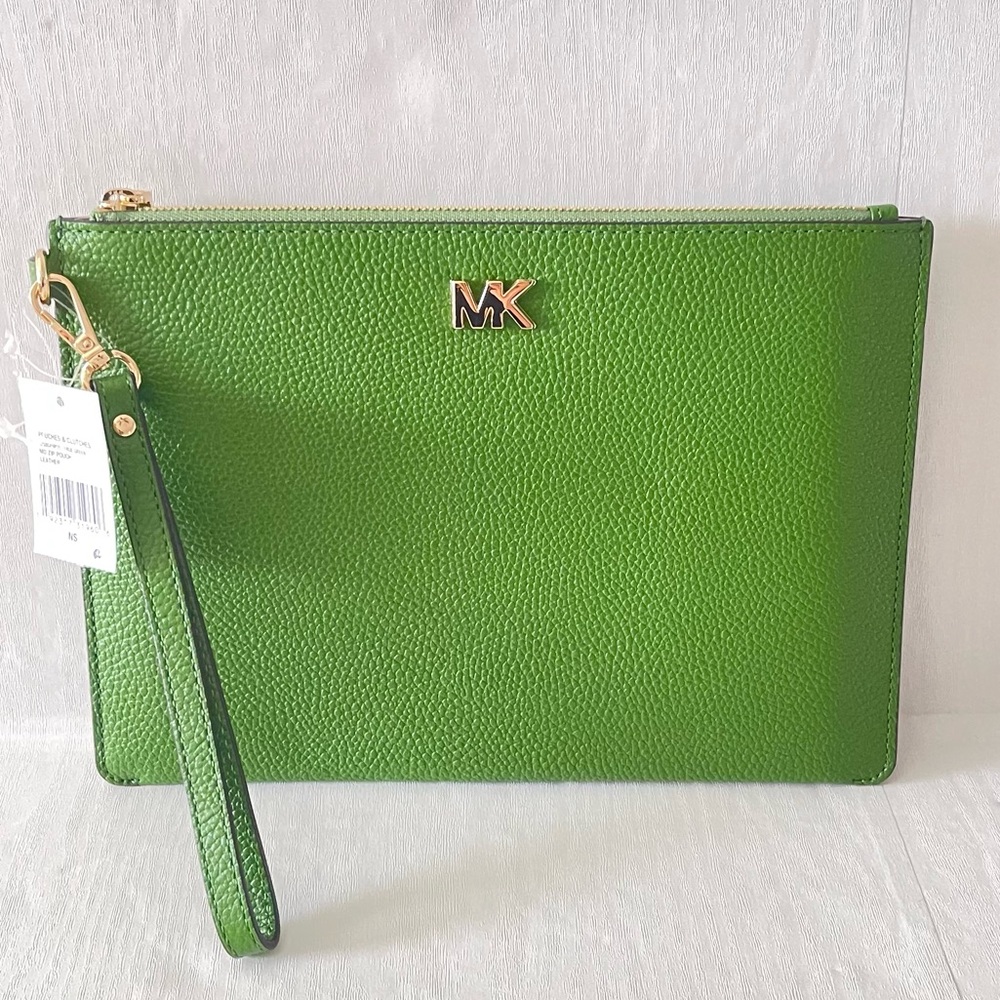 Michael Kors Pouch/Clutch Zip pouch 100% leather color true green NWT
